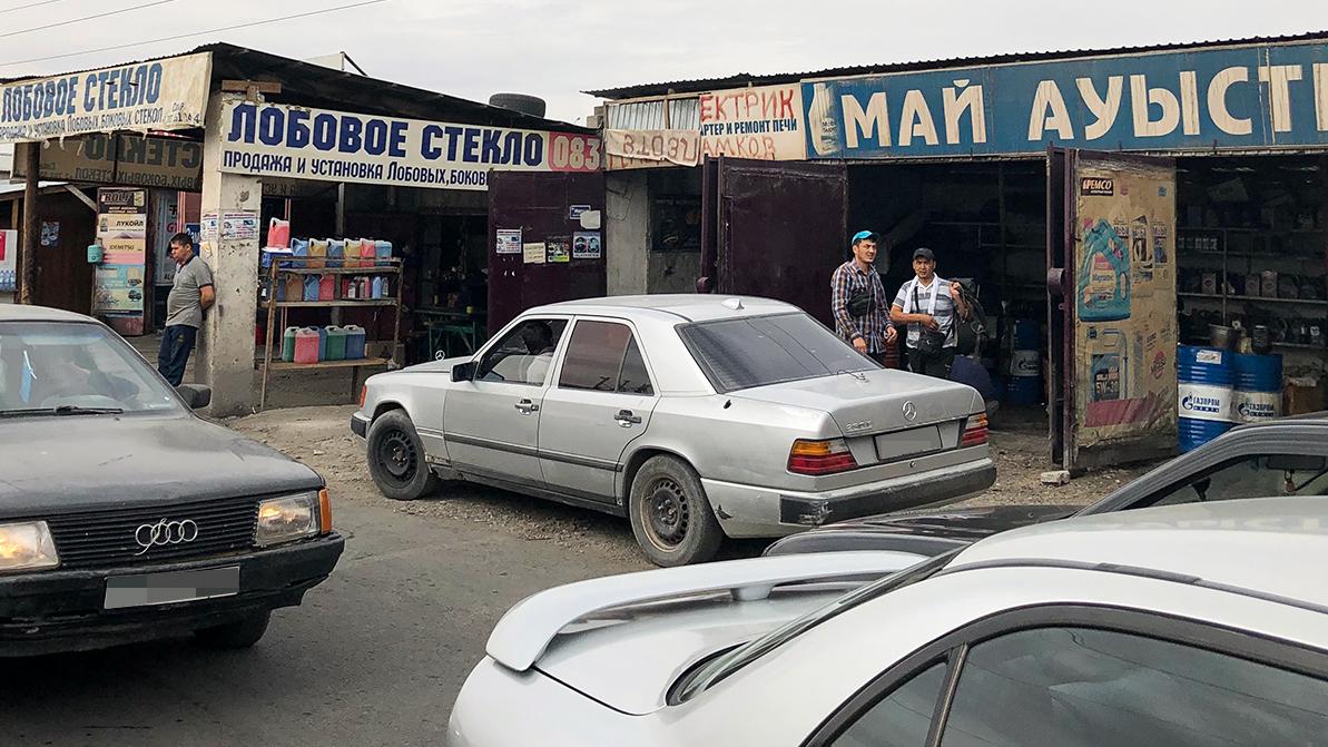 Авторынки и крупные магазины запчастей закроют завтра в Казахстане