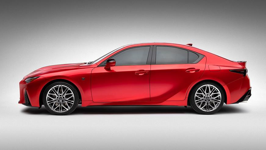 Анонсирована финальная версия седана Lexus IS
