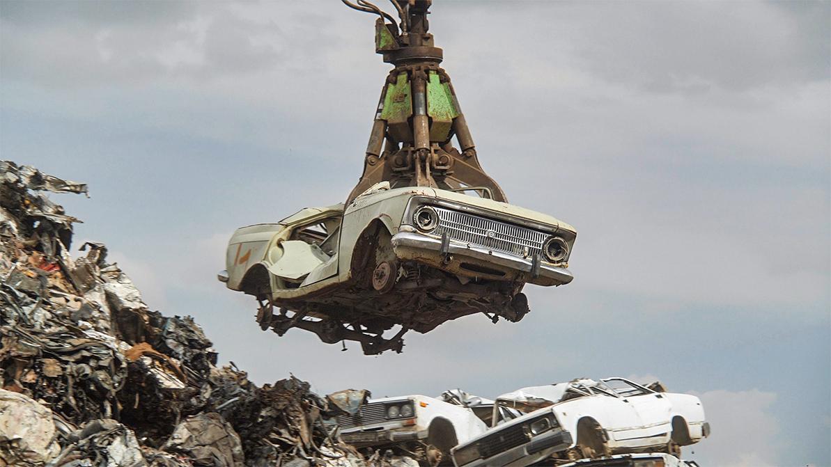 Принимать старые авто в утиль начнут с 5 января по новым ценам