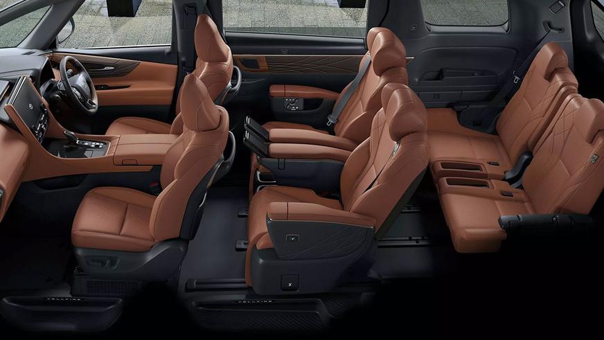салон Toyota Alphard Spacious Lounge