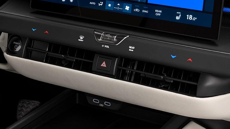 Новый Lexus ES для Европы. Фото и характеристики