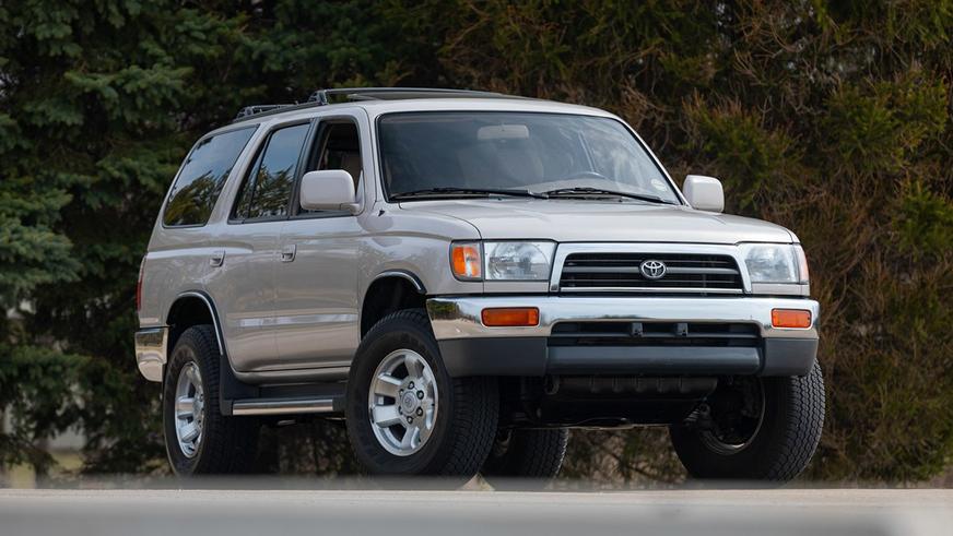 Практически новый Toyota 4Runner из 1990-х замечен на торгах