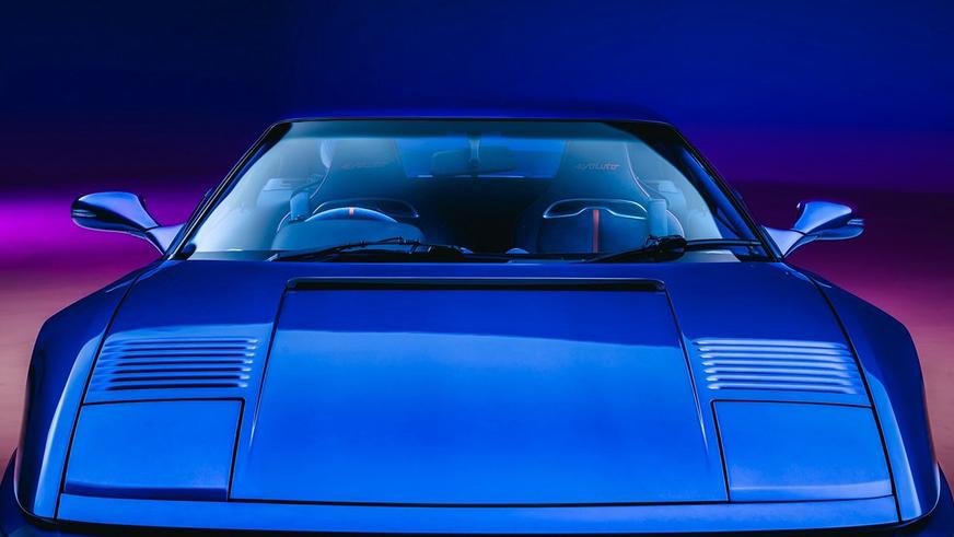 Классический Ferrari превратили в карбоновый рестомод