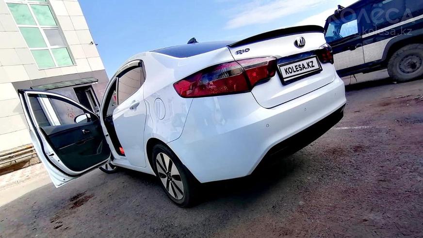 Какой возраст авто на Kolesa.kz самый популярный?