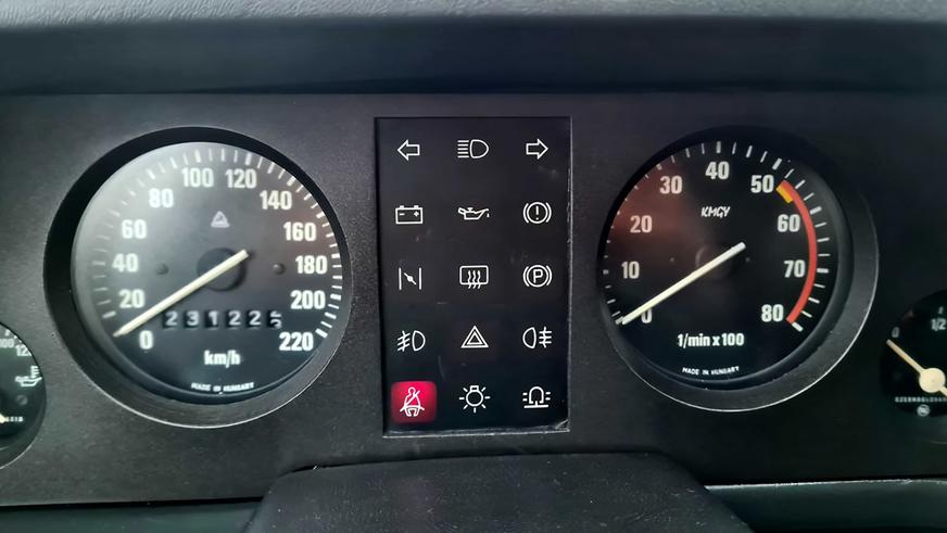 Редкий заднемоторный седан Tatra продают за 110 тысяч долларов