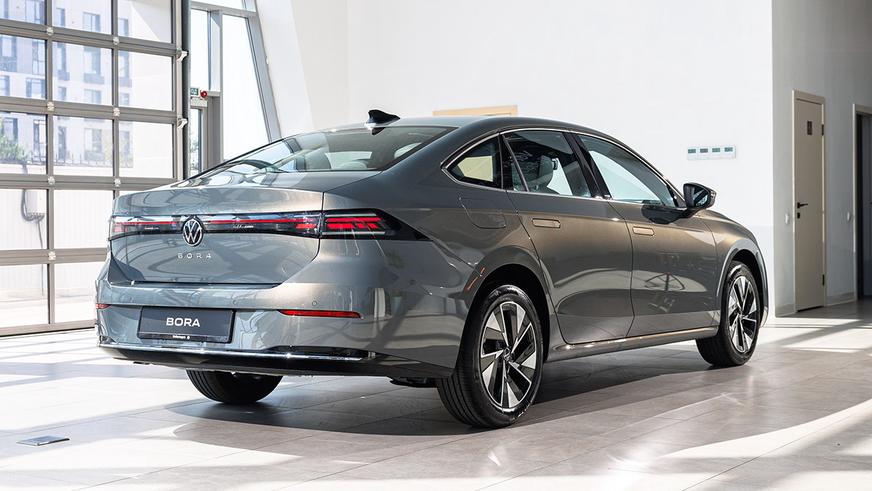 Volkswagen вернулся в Казахстан. Сколько стоят машины?