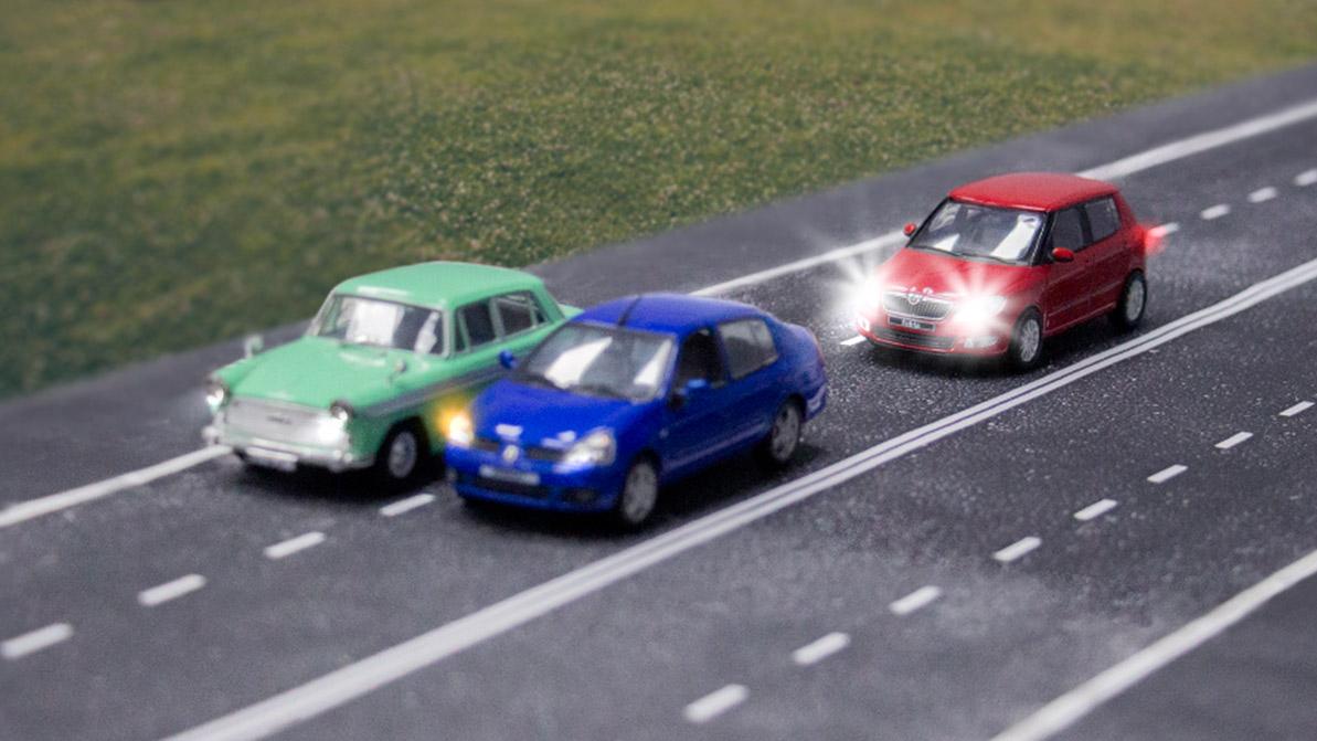 Школа «Колёс»: разрешено ли «моргать» фарами на дороге — Kolesa.kz ...