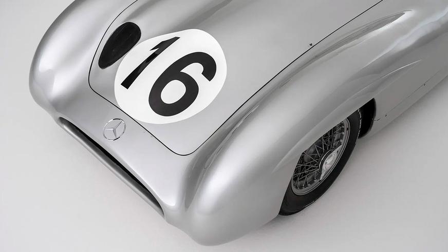 В открытой продаже впервые появился формульный Mercedes-Benz 1954 года