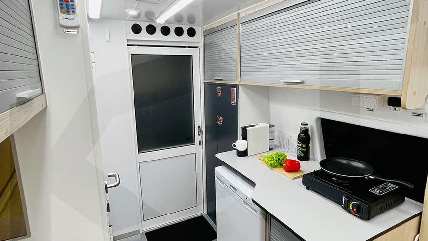 ГАЗ «Садко Next» превратили в кемпер в России