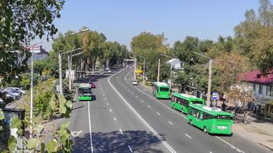 На пять дней частично перекрыли в Алматы участок проспекта Суюнбая