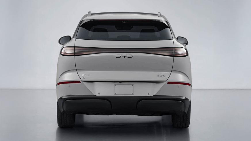 BYD готовит к премьере новый кроссовер Sealion 06