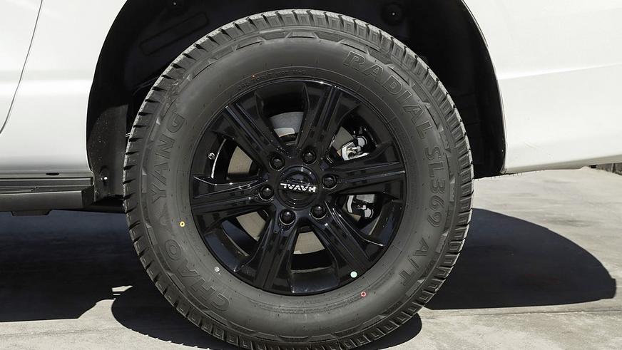 Haval H5 в Китае лишился заднеприводной версии и стал дороже