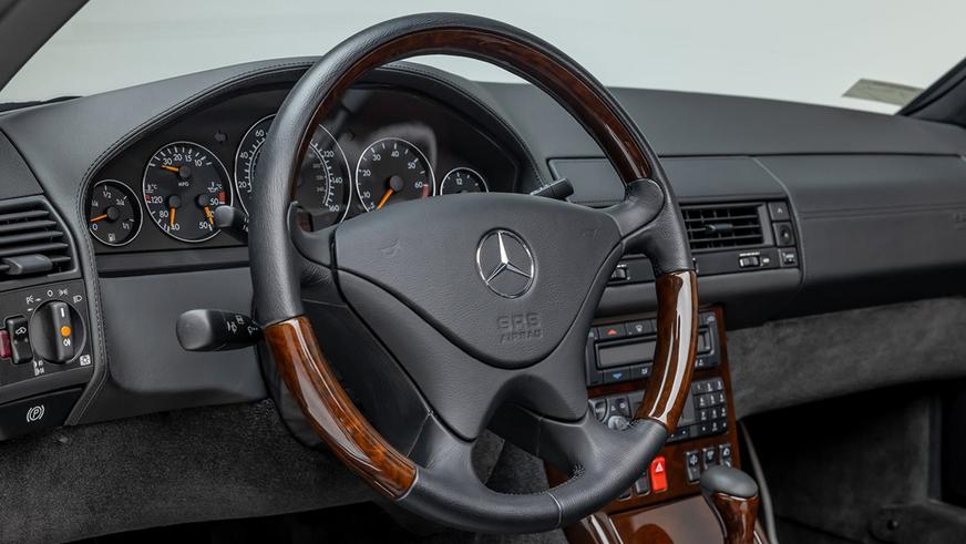 Практически новый Mercedes-Benz SL600 (R129) обнаружен в США