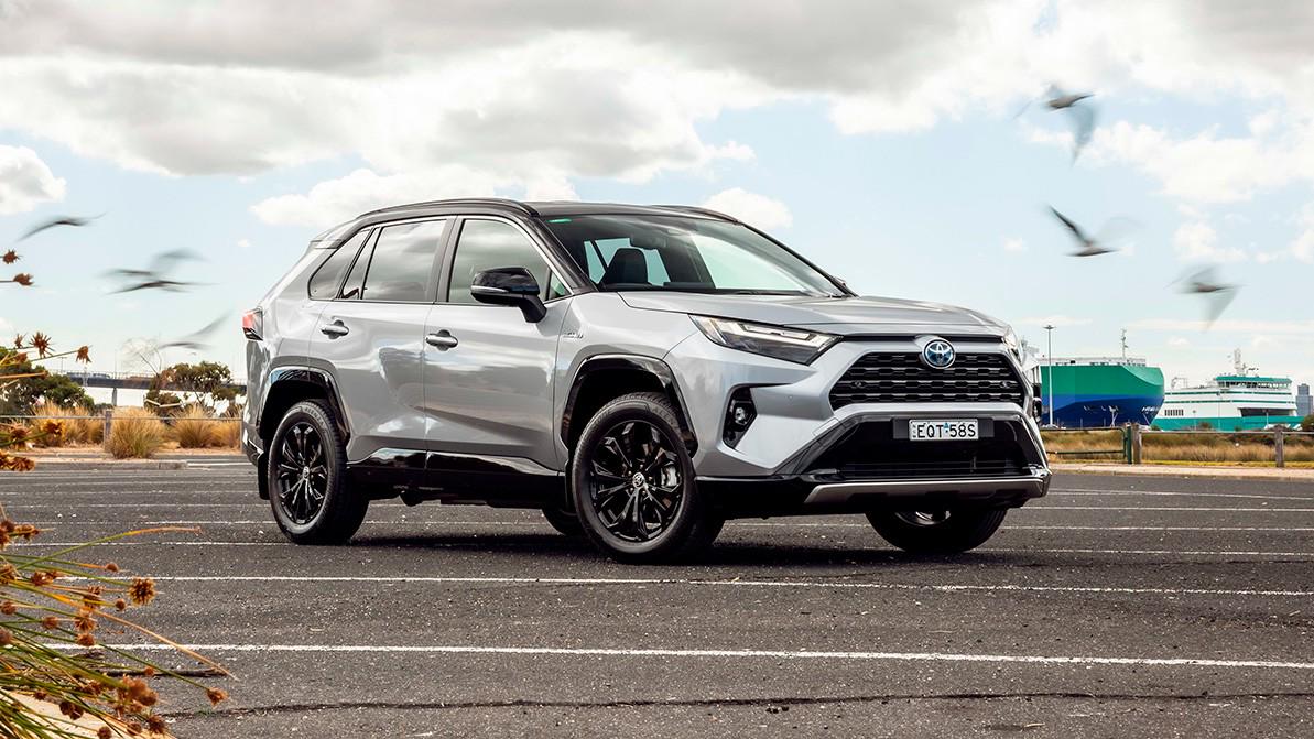 Toyota RAV4 японской сборки в Казахстане: известны цены