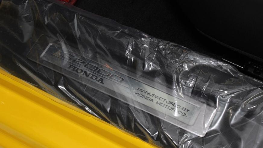 Honda S2000 в новом состоянии найдена в продаже за 120 000 долларов