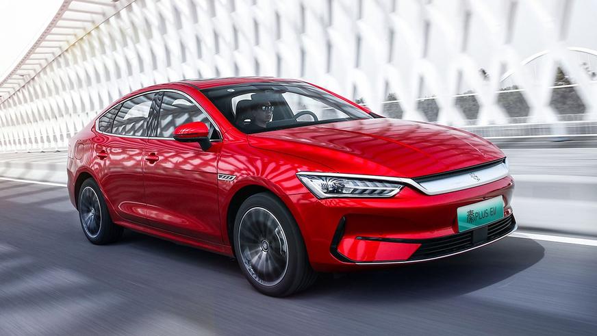 Названы самые популярные в Китае седан, кроссовер и вэн