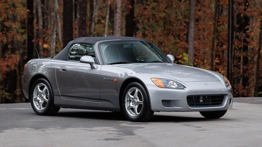 За 25-летнюю Honda S2000 без пробега отдали 95 000 долларов