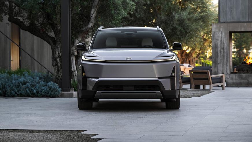 Toyota показала новый Highlander. Это электромобиль