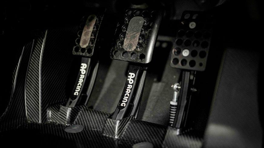 Рестомод по мотивам Subaru Impreza 22B выставили на продажу