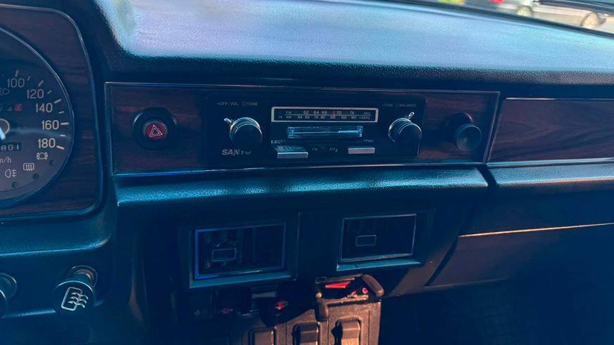 «Волгу» с сюрпризом продают на Kolesa.kz за 35 млн тенге