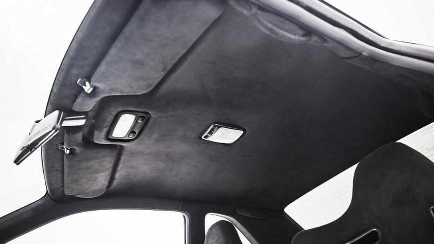 Японское ателье предложило рестомоды на базе Nissan Skyline GT-R