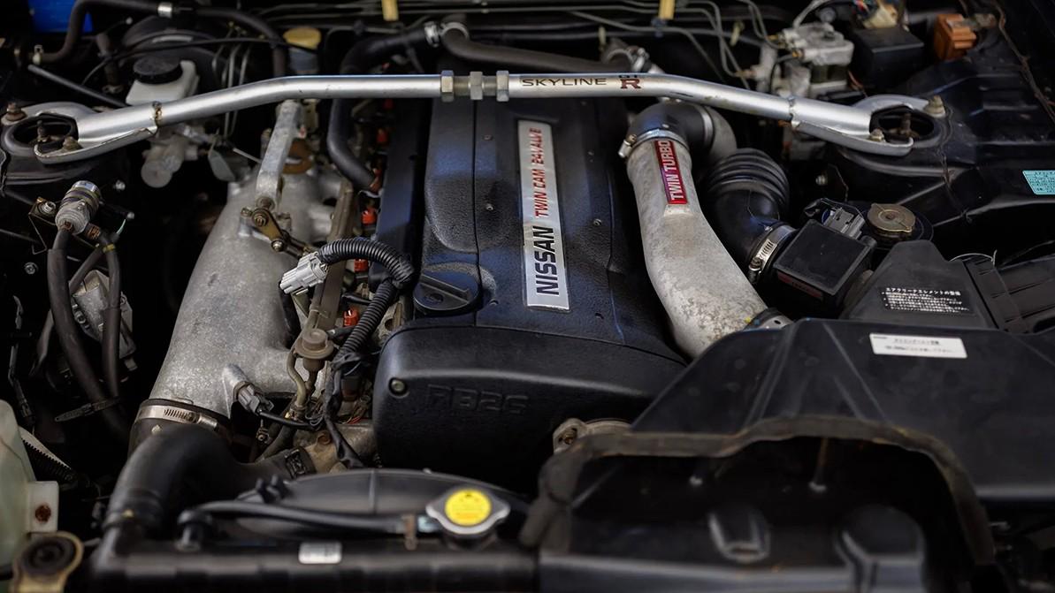 Практически новый Nissan Skyline GT-R продадут на аукционе