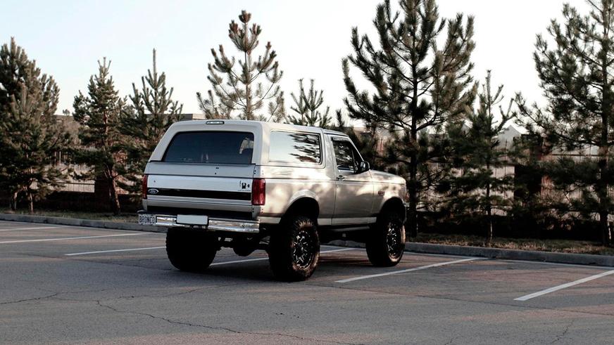 Классический Ford Bronco за 36 млн тенге продают на Kolesa.kz