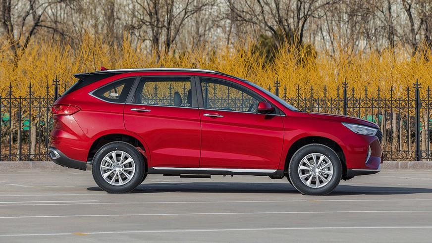 Haval M6 добрался до Казахстана. Сколько стоит кроссовер?