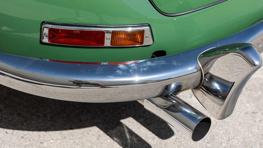 Уникальный 300SL Gullwing пустят с молотка