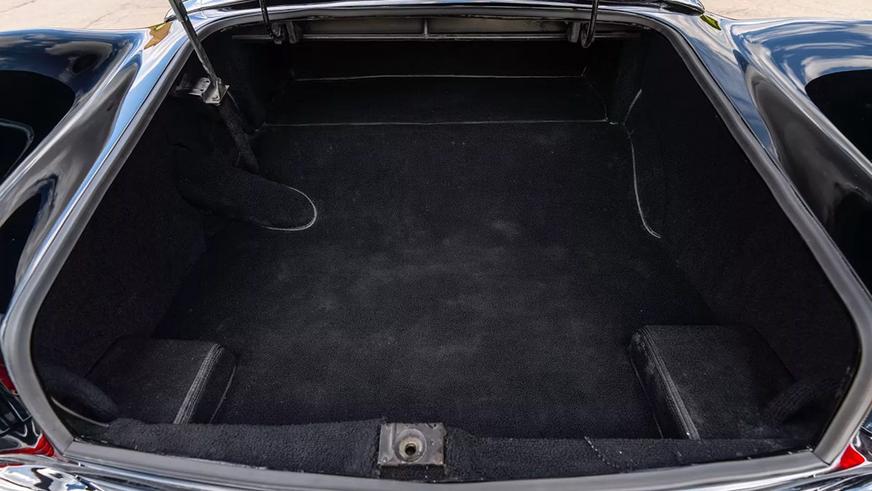 Уникальный Chrysler с необычным дизайном выставят на торги