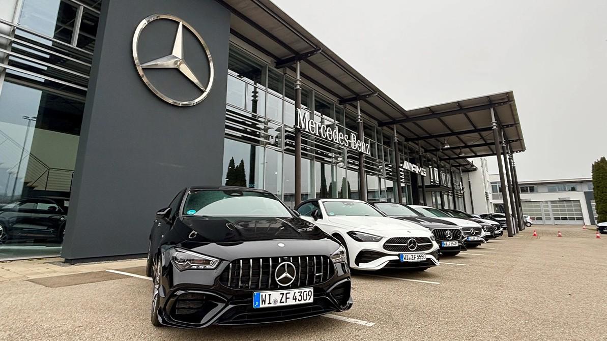 Mercedes-Benz фирмалық автохаустан бас тартады