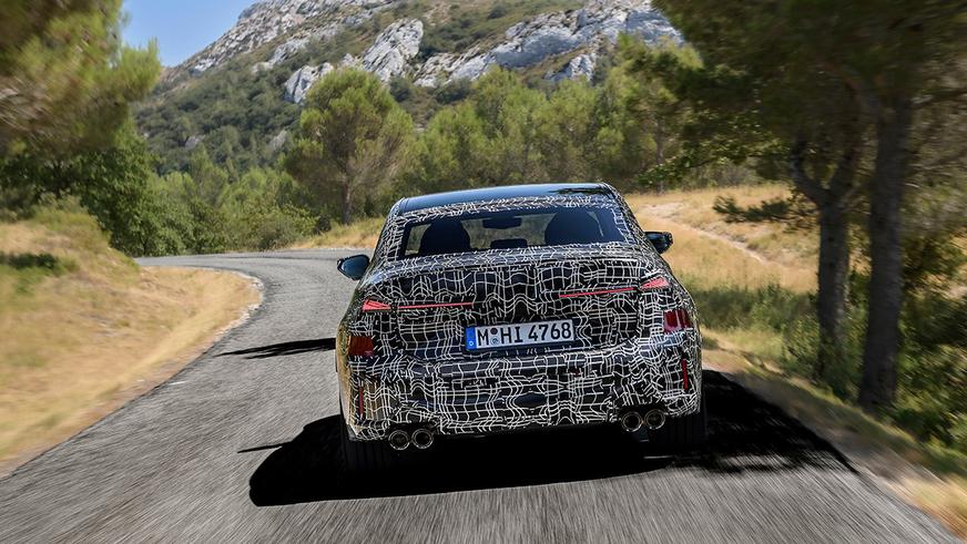 BMW рассказала о новой M350 xDrive с дрифт-режимом