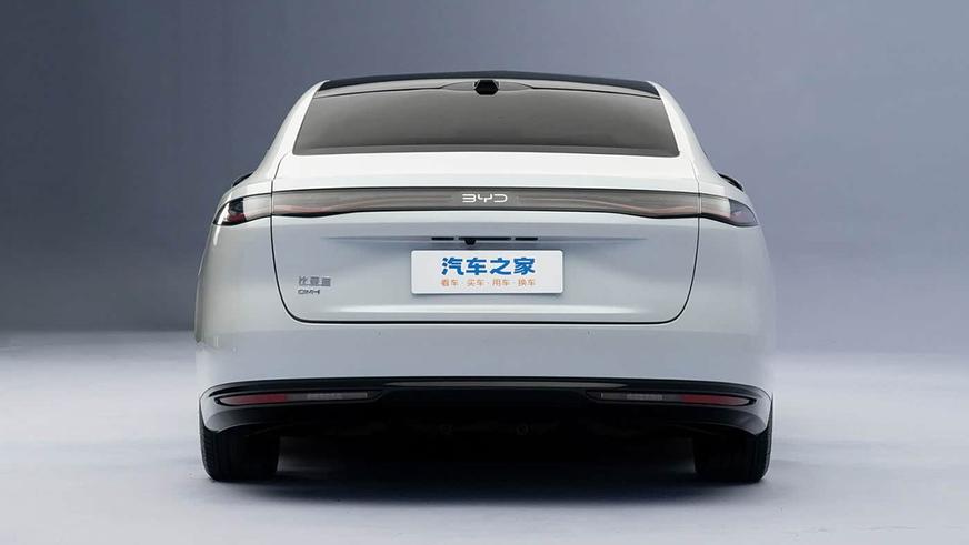 BYD представила 5.1-метровый седан Seal 08