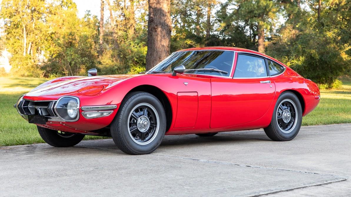 Көп жүрмеген Toyota 2000GT 1.15 млн долларға сатылды