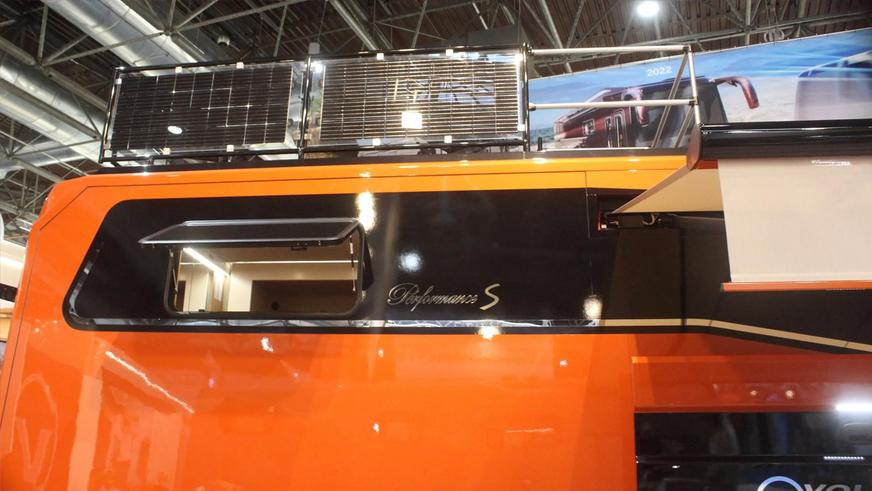 Самый дорогой дом на&nbsp;колёсах 2022&nbsp;года. В&nbsp;его комплект входит Ferrari