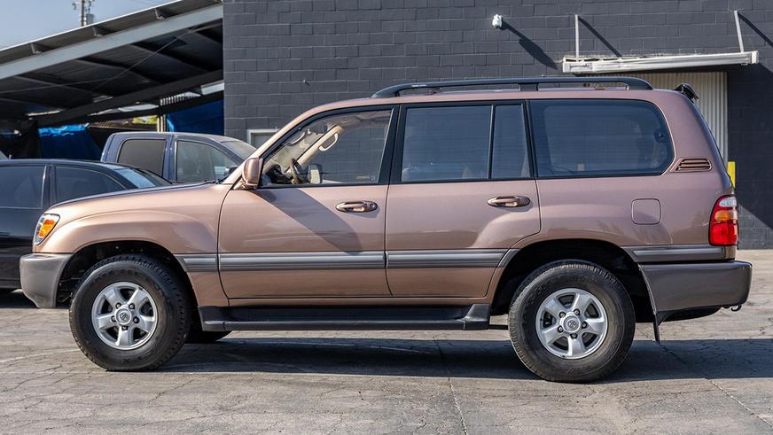 Во сколько оценят Land Cruiser 100 почти без пробега