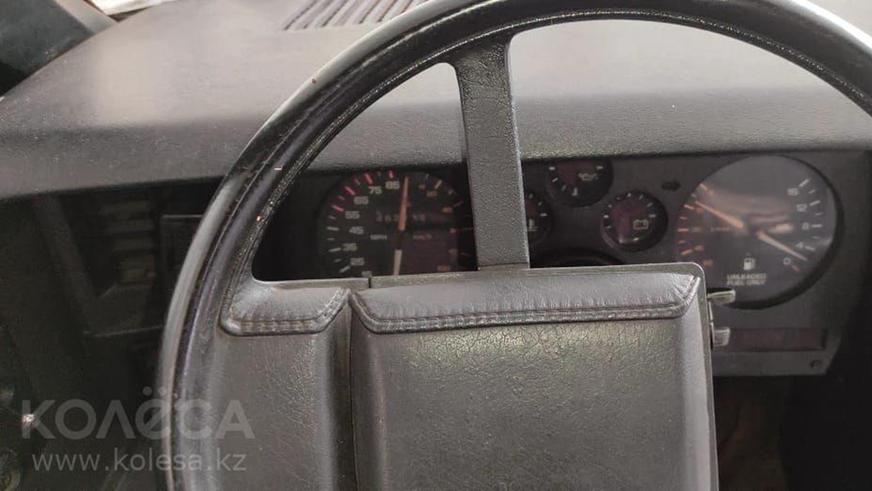 Интересные авто в продаже на Kolesa.kz: от Cadillac Fleetwood до заниженного ВАЗ-2101