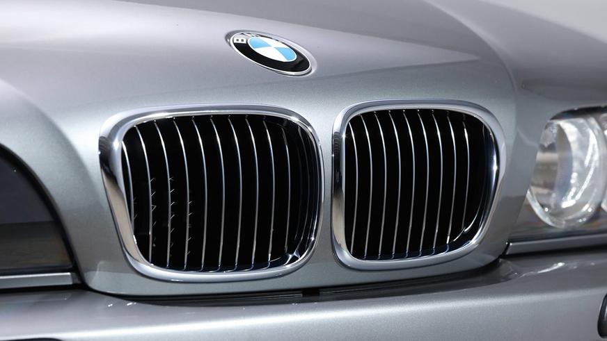 За BMW M5 (E39) готовы отдать более 100 000 долларов