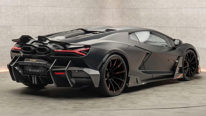 Плюс 55 сил и много карбона. В Mansory доработали Lamborghini Revuelto