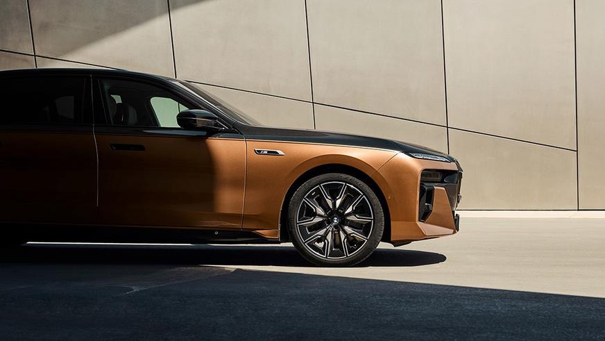 Электрическая BMW 7-й серии получила мощнейшую версию M70