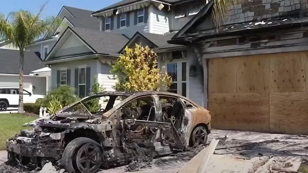 Загоревшийся Mercedes EQE оставил женщину без гаража и части дома