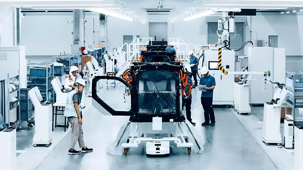 Завод для производства летающих авто запустили в Китае