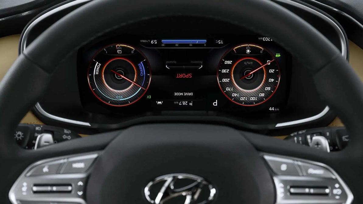 Төңкерілген аспаптар панелі. Hyundai көліктерін сервиске шақырады