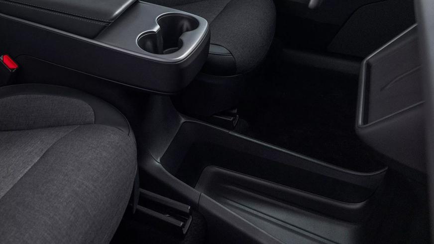 Tesla Model 3 и Model Y стали дешевле и проще