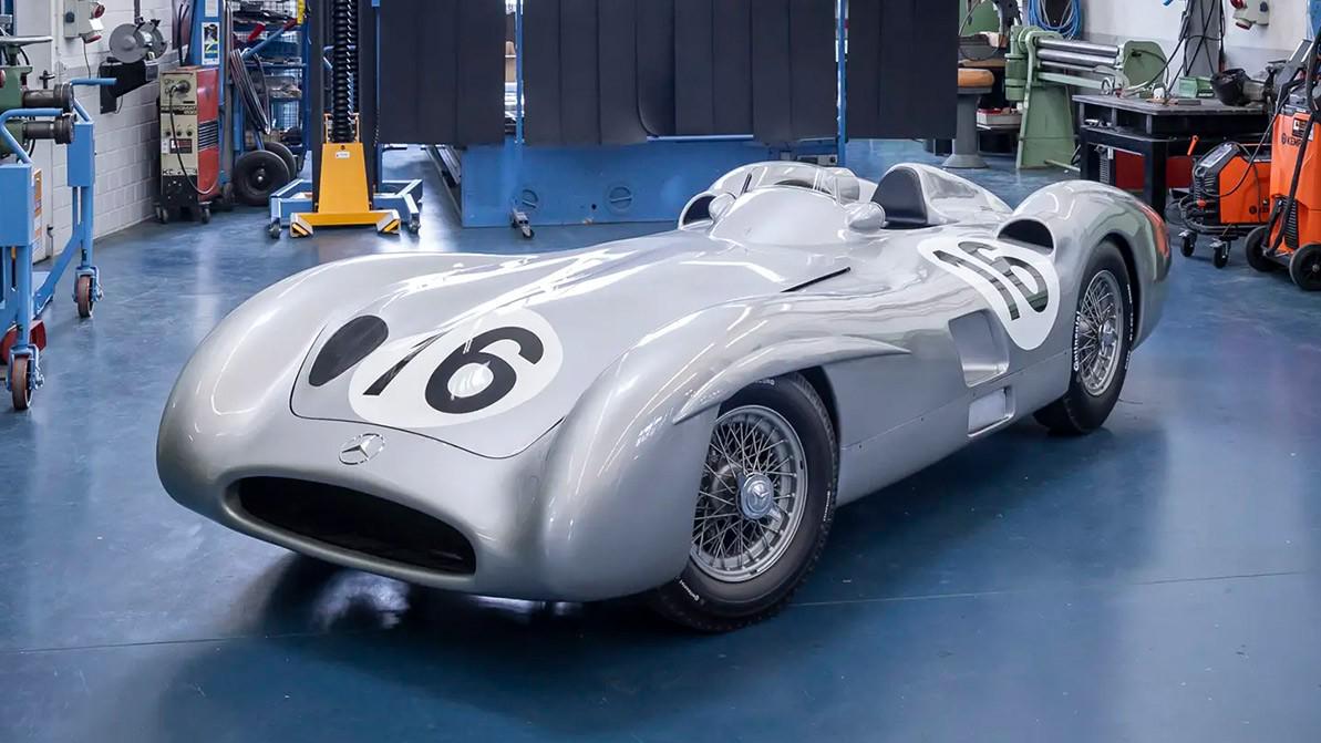 В открытой продаже впервые появился формульный Mercedes-Benz 1954 года