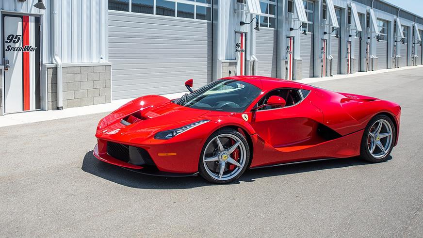 Массовый отзыв суперкаров Ferrari из-за вероятности отказа тормозов