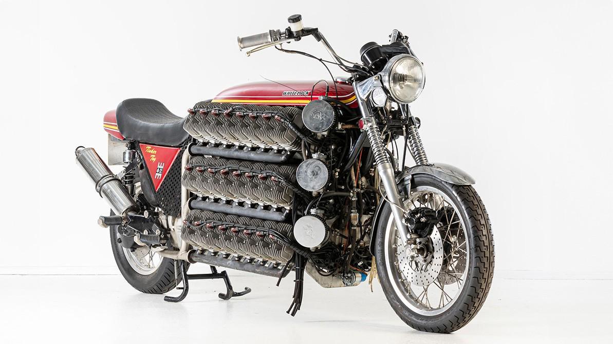 48 цилиндрлі мотоцикл аукционға шығады