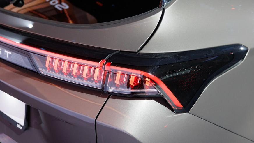 Марка Soueast запустила продажи в Казахстане. Что это за бренд и сколько стоят их модели?