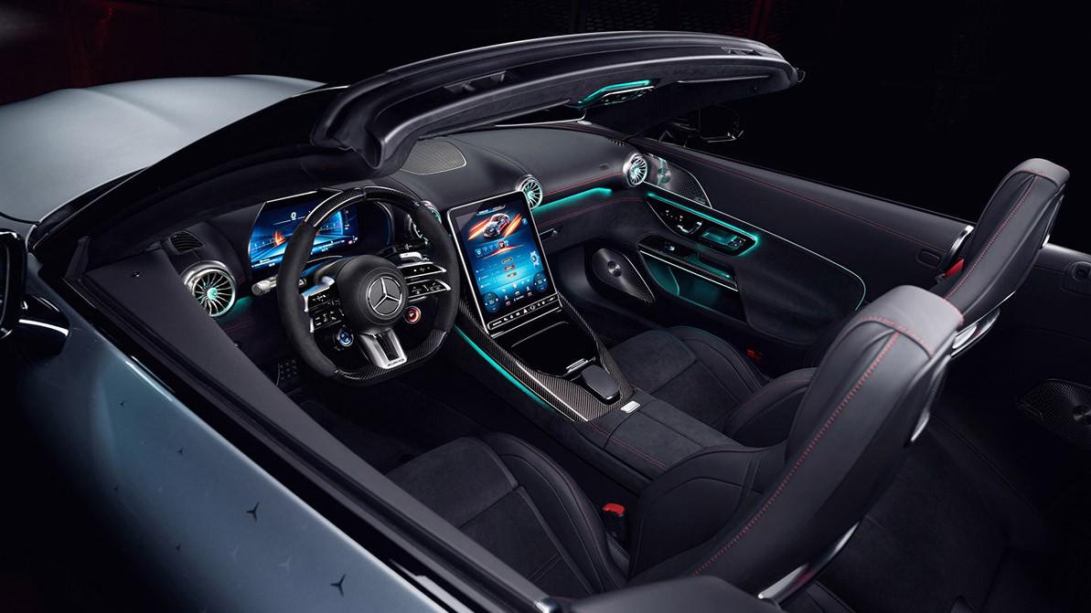 Коллекционный Mercedes SL&nbsp;63 для&nbsp;японцев оформили в&nbsp;стиле F1