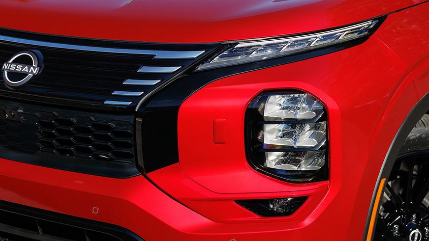 Mitsubishi Outlander стал первым плагин-гибридом Nissan в США